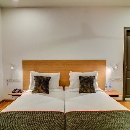 Oyo Townhouse 104 Koramangala Maharaja Signal Otel Bangalore Dış mekan fotoğraf