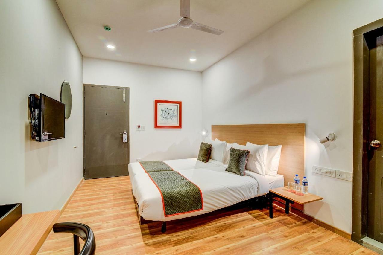 Oyo Townhouse 104 Koramangala Maharaja Signal Otel Bangalore Dış mekan fotoğraf