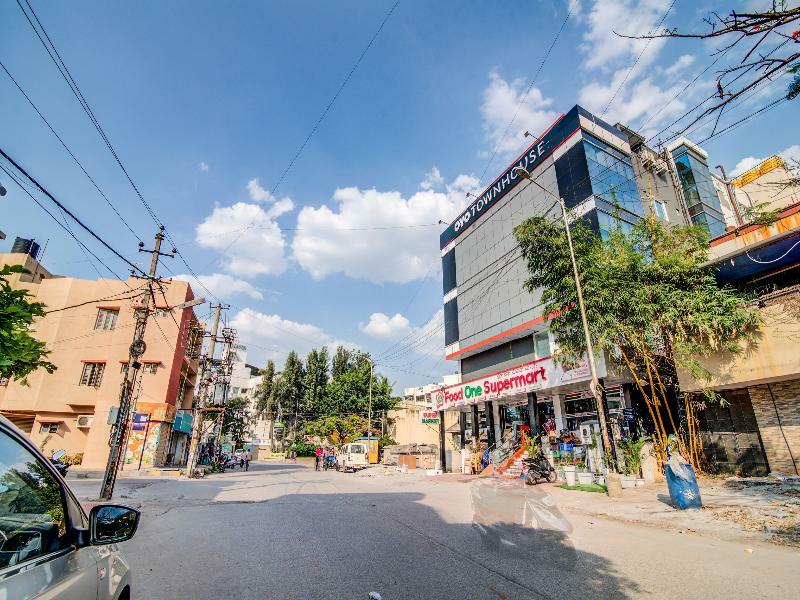 Oyo Townhouse 104 Koramangala Maharaja Signal Otel Bangalore Dış mekan fotoğraf